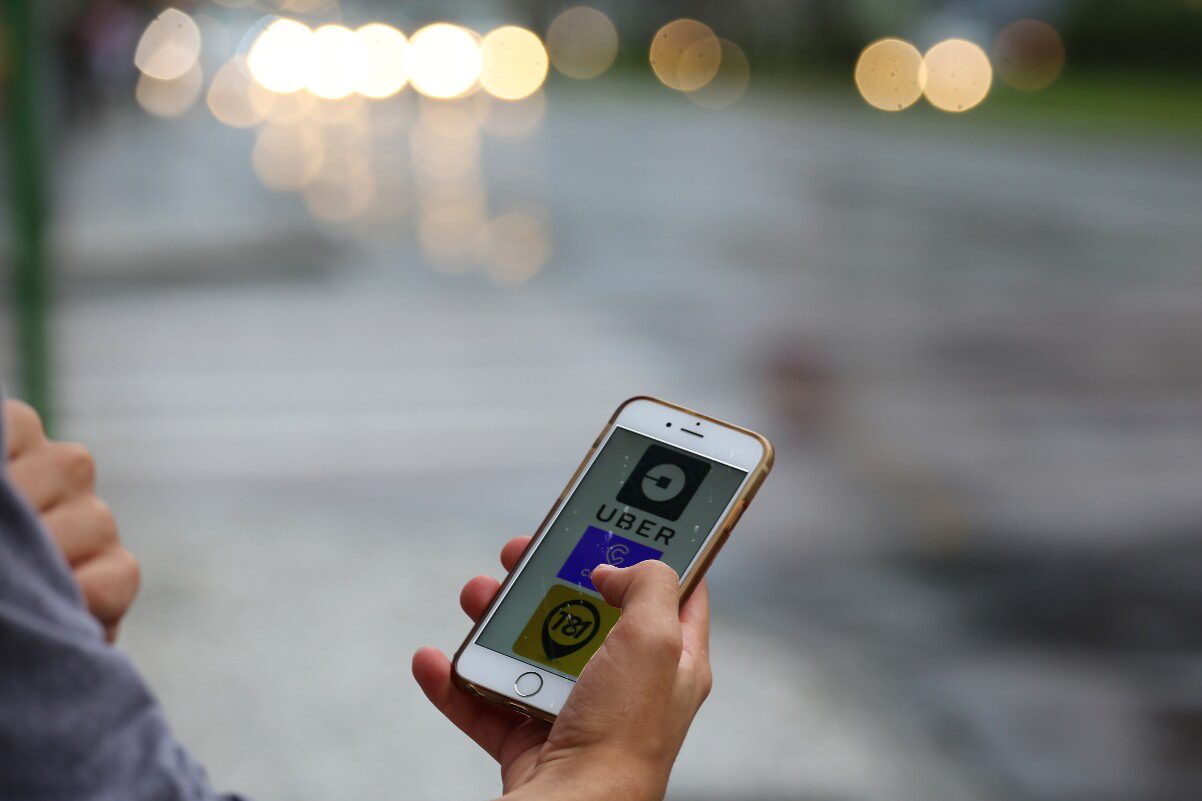 Novo projeto de lei busca regulamentar APPs de compartilhamento de automóvel