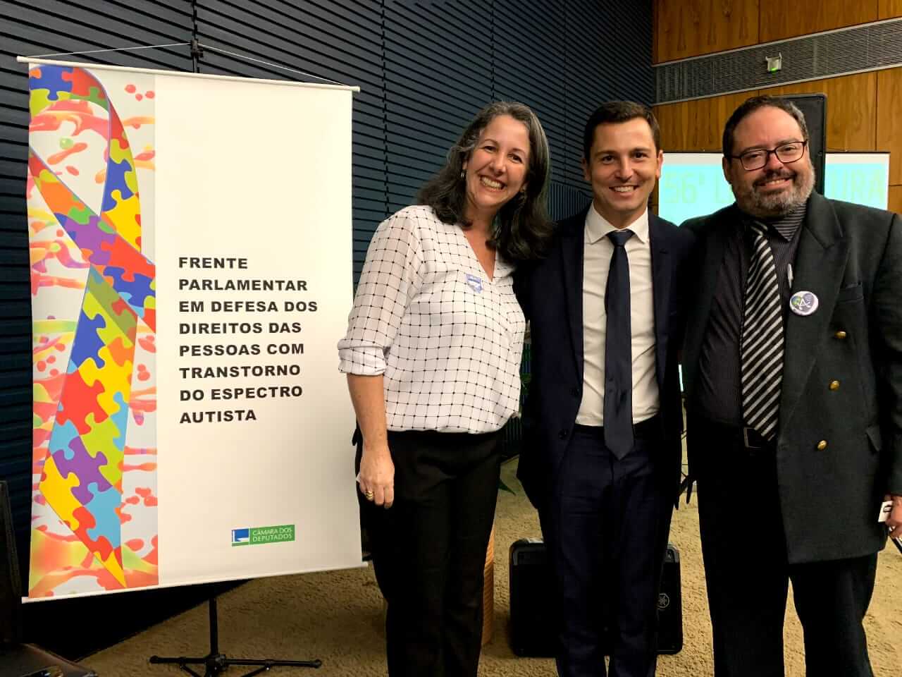 Pier participa de lançamento da Frente Parlamentar em Defesa dos Direitos da Pessoa com TEA, em Brasília